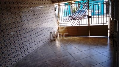 Sobrado, 3 quartos, 298 m² - Foto 2