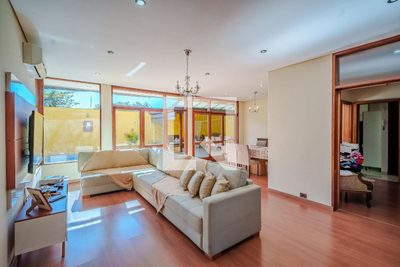 Casa, 4 quartos, 350 m² - Foto 1