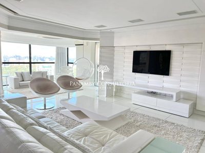 Apartamento, 3 quartos, 241 m² - Foto 1