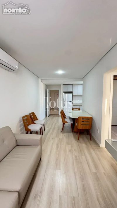 Casa, 3 quartos, 60 m² - Foto 2