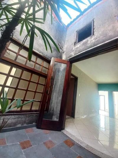 Sobrado, 3 quartos, 200 m² - Foto 1