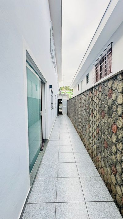 Casa, 3 quartos, 131 m² - Foto 2