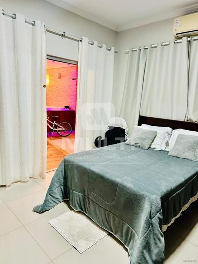 Casa, 3 quartos, 250 m² - Foto 3
