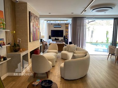 Casa, 3 quartos, 240 m² - Foto 1