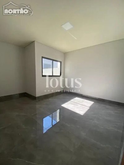 Casa, 3 quartos, 128 m² - Foto 3