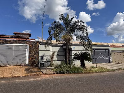 Casa, 3 quartos, 324 m² - Foto 1