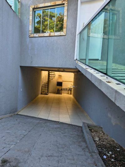Sobrado, 2 quartos, 180 m² - Foto 1