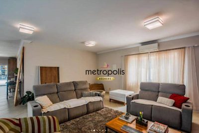 Sobrado, 3 quartos, 471 m² - Foto 2