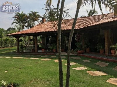 Casa, 3 quartos, 235 m² - Foto 1
