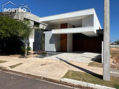 Casa, 3 quartos, 212 m² - Foto 4