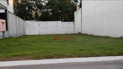 Loteamento e Condomínio, 250 m² - Foto 1