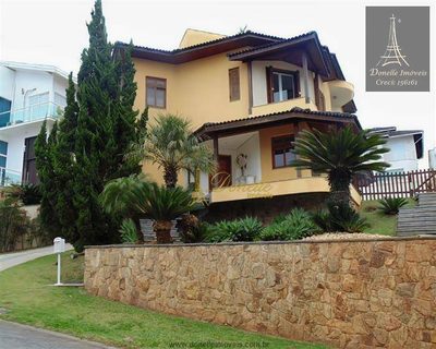 Sobrado, 3 quartos, 360 m² - Foto 1