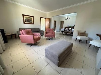 Casa, 3 quartos, 220 m² - Foto 1
