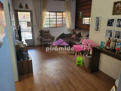 Casa, 4 quartos, 305 m² - Foto 1
