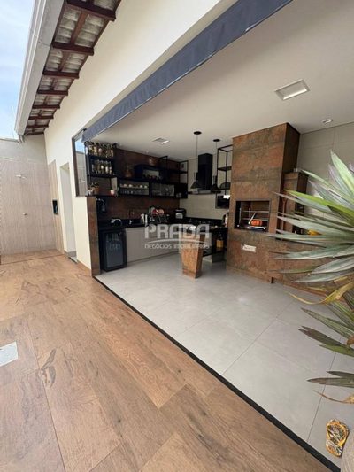 Casa, 4 quartos, 300 m² - Foto 1