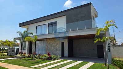 Sobrado, 3 quartos, 318 m² - Foto 2