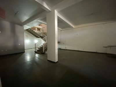 Prédio Inteiro, 2000 m² - Foto 4