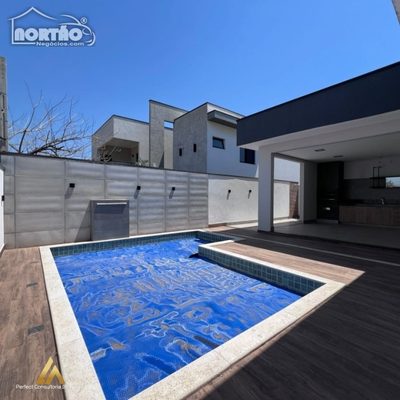 Casa, 5 quartos, 245 m² - Foto 3