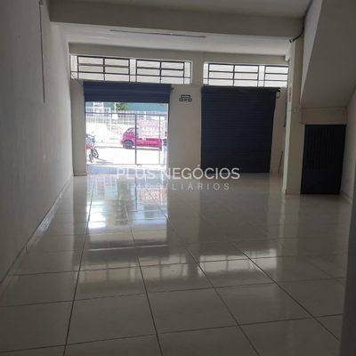 Sobrado, 1 quarto, 210 m² - Foto 1