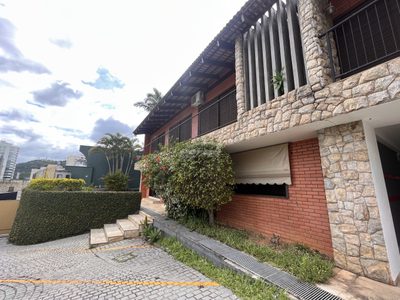 Casa, 8 quartos, 920 m² - Foto 1