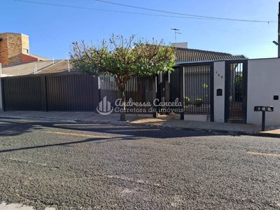 Casa, 5 quartos, 421 m² - Foto 1