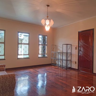 Casa, 7 quartos, 266 m² - Foto 1