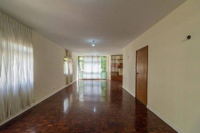 Apartamento, 3 quartos, 216 m² - Foto 2