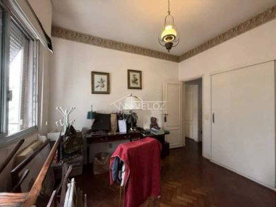 Apartamento, 3 quartos, 140 m² - Foto 1