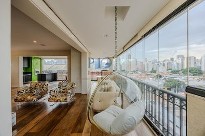 Apartamento, 3 quartos, 180 m² - Foto 1