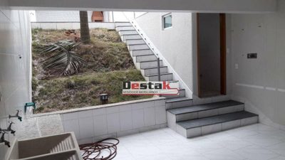 Sobrado, 3 quartos, 275 m² - Foto 2