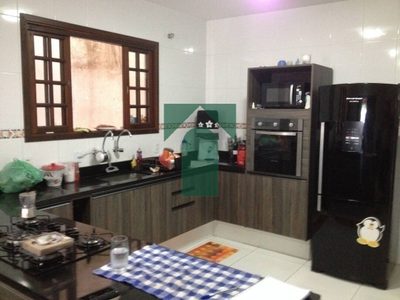 Casa, 2 quartos, 237 m² - Foto 1