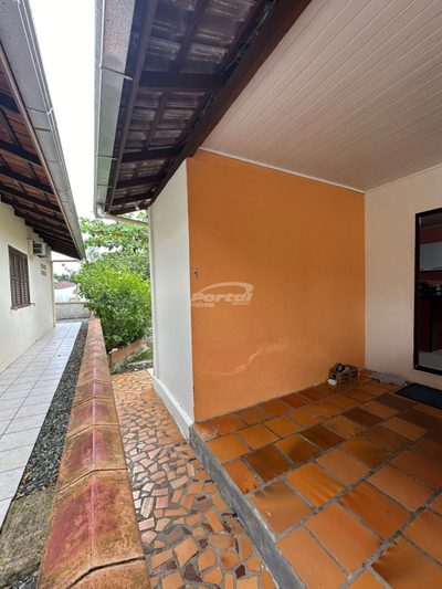 Casa, 4 quartos, 147 m² - Foto 2