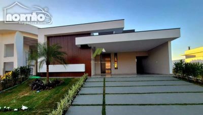 Casa, 5 quartos, 191 m² - Foto 1