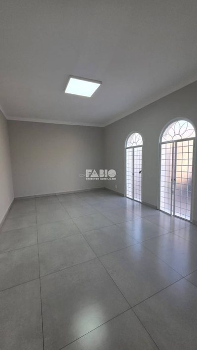 Casa, 3 quartos, 200 m² - Foto 4