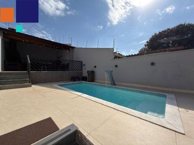 Sobrado, 3 quartos, 208 m² - Foto 2