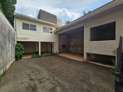 Casa, 4 quartos, 250 m² - Foto 1