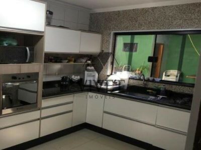 Casa, 3 quartos, 160 m² - Foto 2