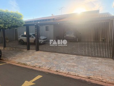 Casa, 4 quartos, 320 m² - Foto 1