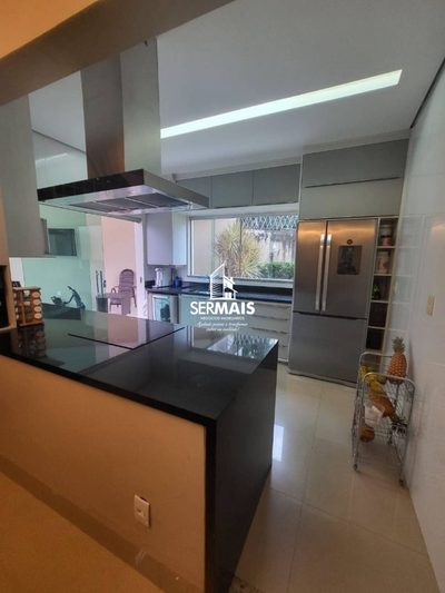 Sobrado, 3 quartos, 264 m² - Foto 4