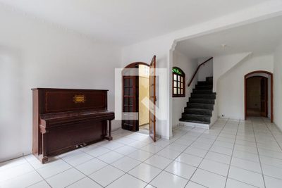 Casa, 3 quartos, 200 m² - Foto 1