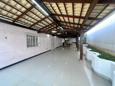 Casa, 6 quartos, 600 m² - Foto 2