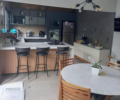 Casa, 3 quartos, 180 m² - Foto 1