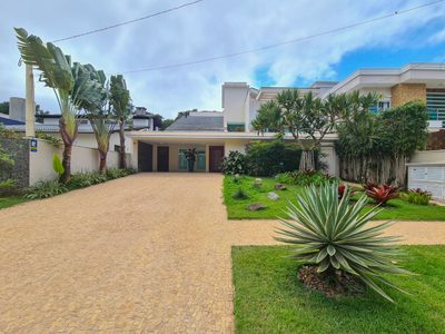 Casa, 4 quartos, 380 m² - Foto 1