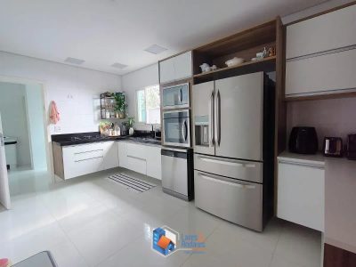 Casa, 3 quartos, 252 m² - Foto 5