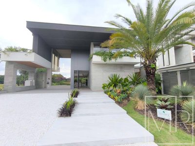 Casa, 7 quartos, 618 m² - Foto 1