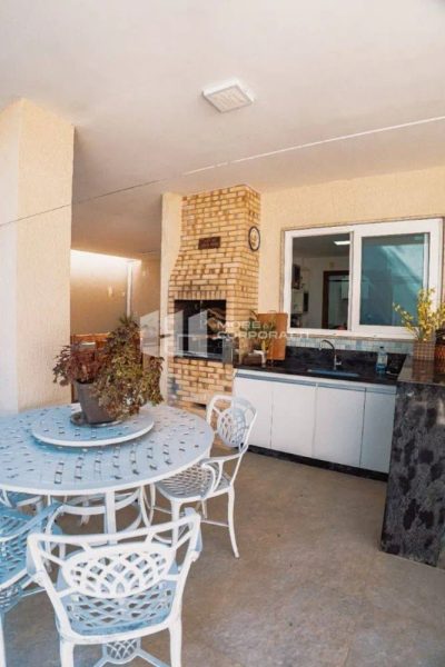 Casa, 3 quartos, 277 m² - Foto 4