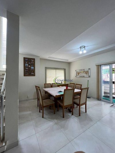 Sobrado, 3 quartos, 240 m² - Foto 2