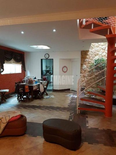 Sobrado, 4 quartos, 216 m² - Foto 2