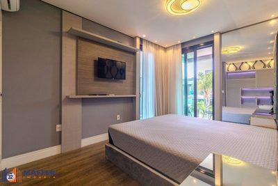 Casa, 4 quartos, 389 m² - Foto 2