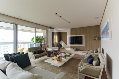 Apartamento, 3 quartos, 228 m² - Foto 1
